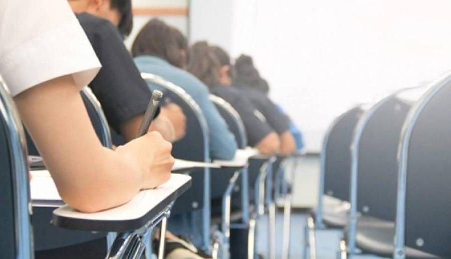 732 لاجئا سوريا يشاركون بتكميلية التوجيهي