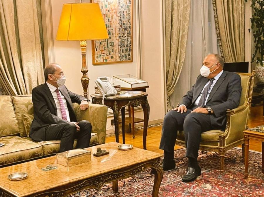 الصفدي و نظيره المصري يجريان اجتماعًا تشاوريًا