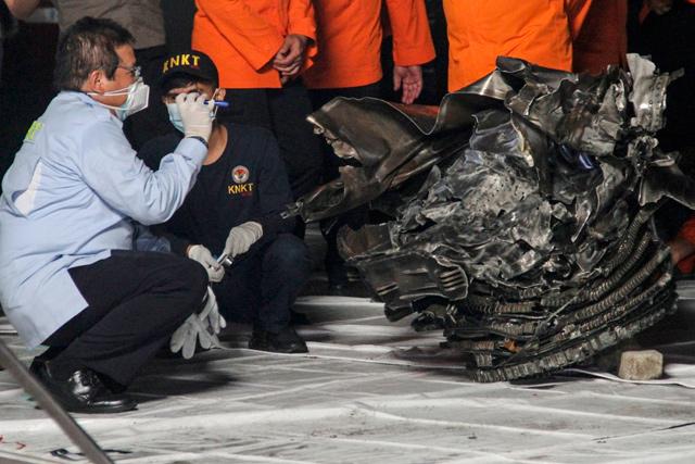 Indonesia says located black box recorders from crashed plane