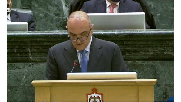 الخصاونة يغادر مجلس النواب للقاء الملك