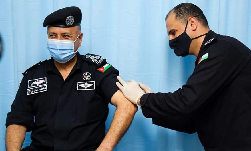 الأمن تطلق حملة للتطعيم ضد فيروس كورونا لمنتسبيها