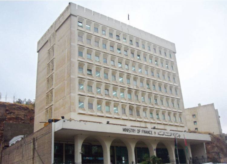 عجز الموازنة يرتفع بنسبة 37 