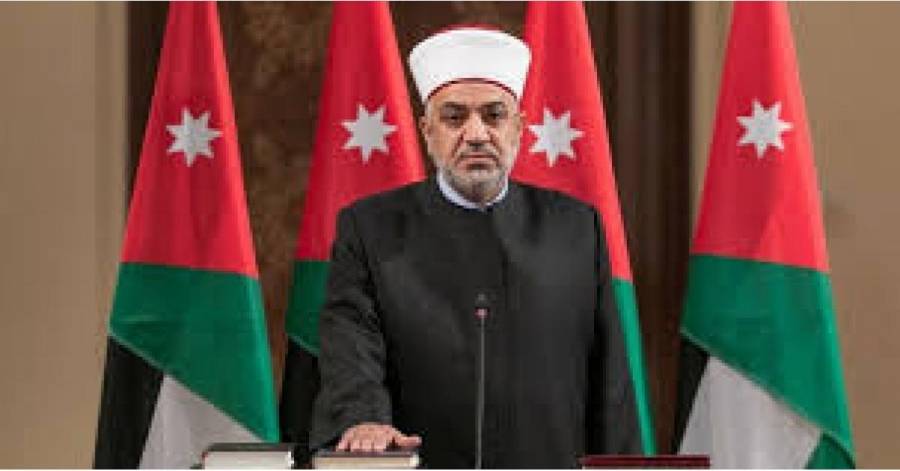 الخلايلة :  نأمل أن لا نضطر إلى إغلاق المساجد