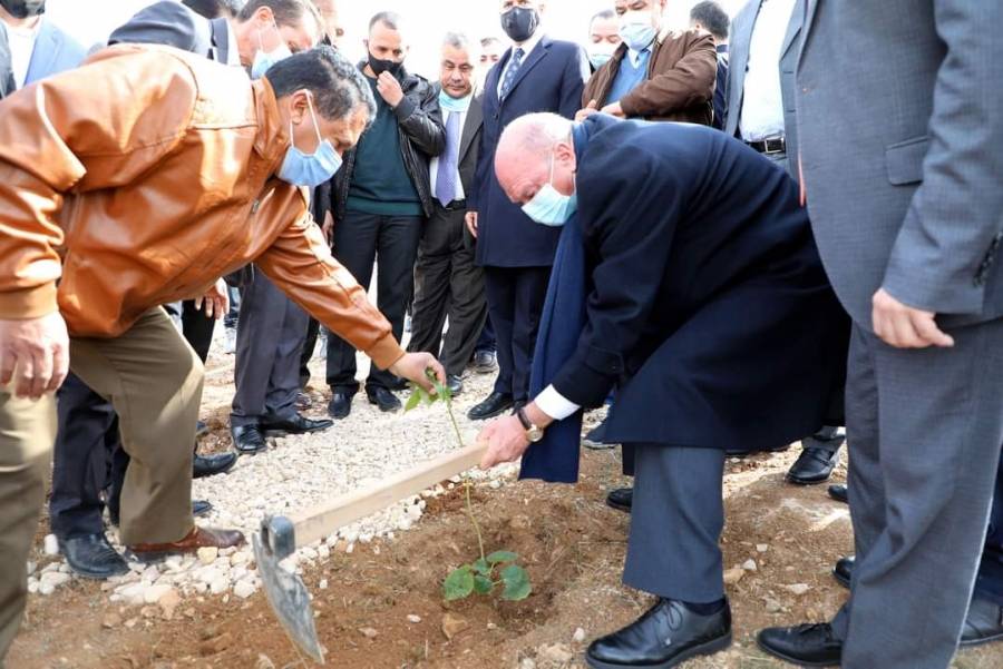 الفايز: بالإرادة القوية ومواجهة التحديات بنينا الأردن الأنموذج