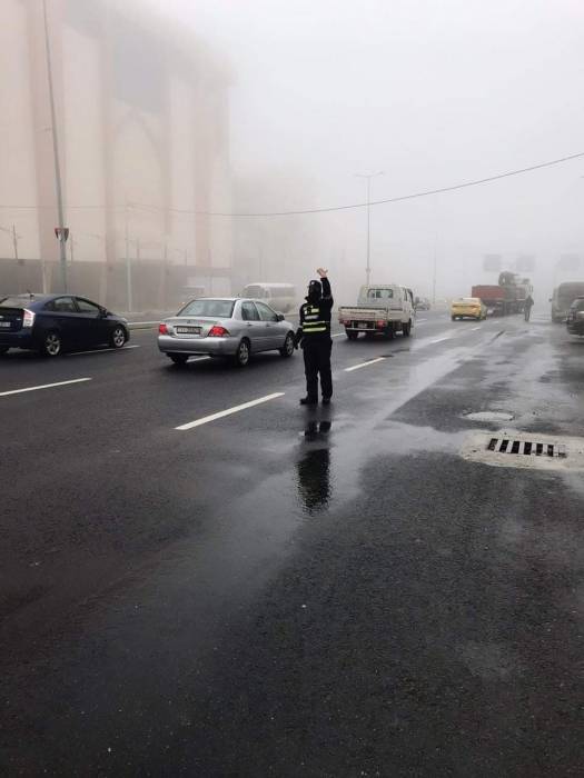 انتشار لرجال السير في الميدان، وتحذير للسائقين بأخذ الحيطة والحذر