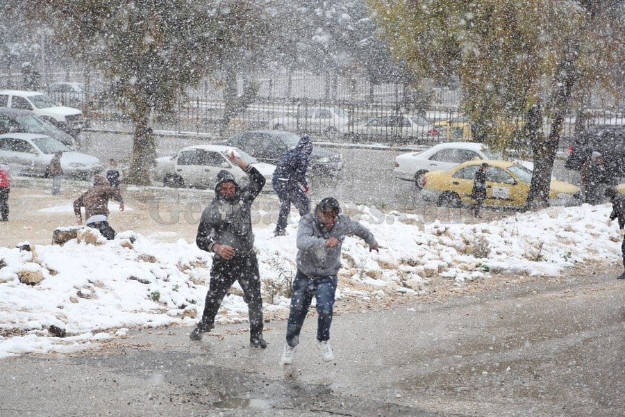 هل تشهد عمان تساقطاً للثلوج خلال المنخفض؟