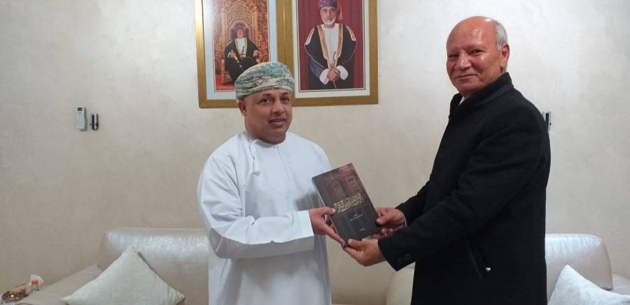 السفير العُمَاني يستقبل  قلم الأردن الكاتب أكرم جروان