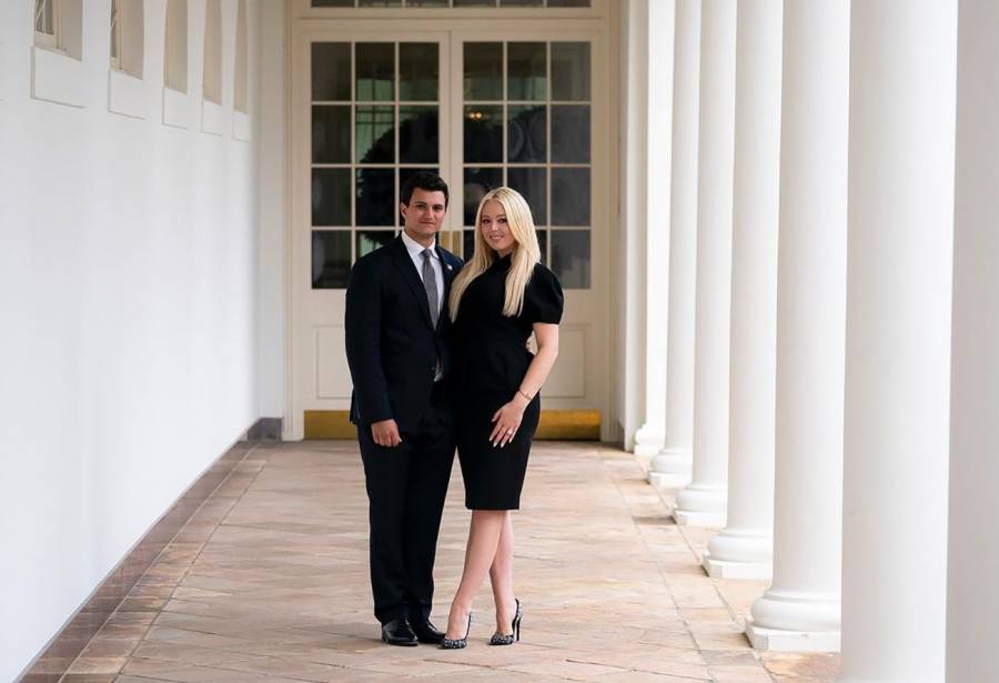 ابنة ترامب تستغل آخر ليلة له في البيت الأبيض وتعلن خطوبتها