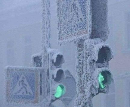 أجواء شديدة البرودة في المرتفعات الخميس