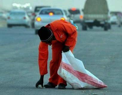 عامل وطن يعثر على مبلغ مالي كبير ويرفض المكافأة