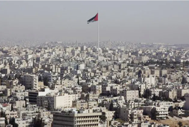 أجواء باردة نهارا والحرارة تلامس الصفر ليلا