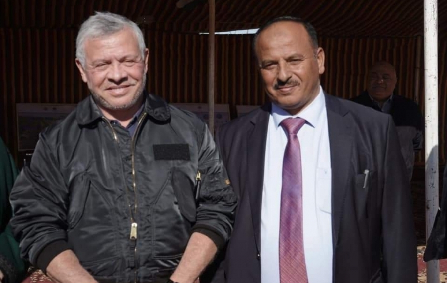 الملك يعزي قبيلة العطون بوفاة العقيد محمد سليمان العطنه