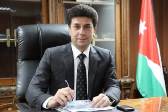 المسلماني السائح يبحث عن خدمات مقابل الكلفه التي يدفعها