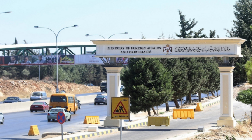 وزير الخارجية يلتقي أمين عام مجلس التعاون الخليجي اليوم