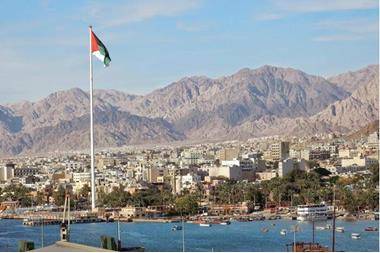 العقبة: اعتماد الشهادات الصحية المنتهية لتجديد تصاريح الوافدين