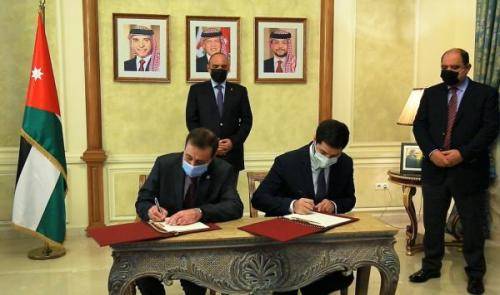 الخصاونة يرعى توقيع اتفاقية لتطوير واستدامة درسك