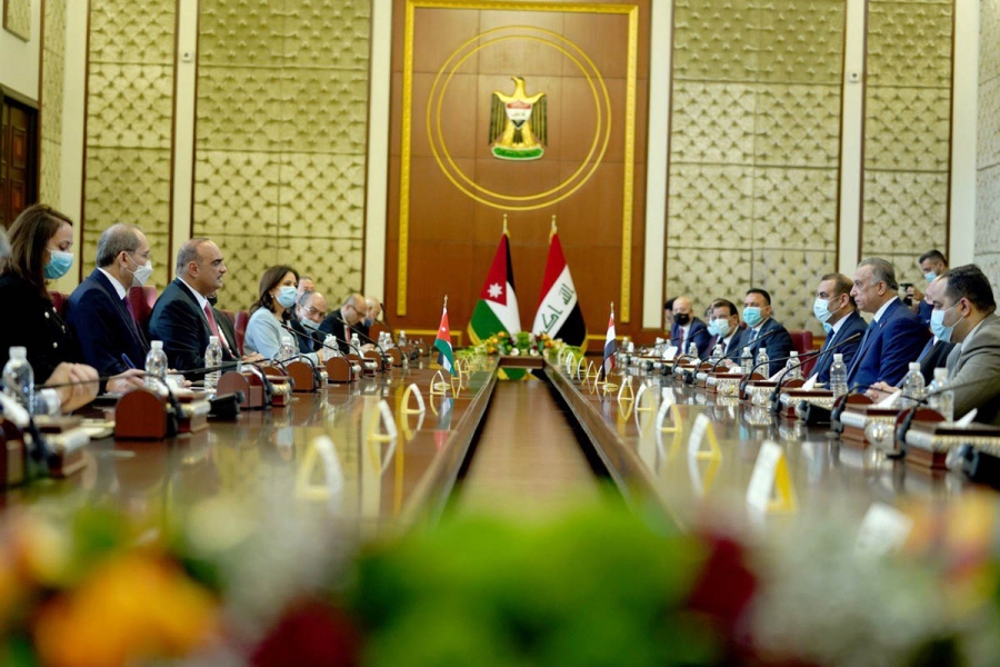 Iraqi counterpart discuss economic cooperation, projects