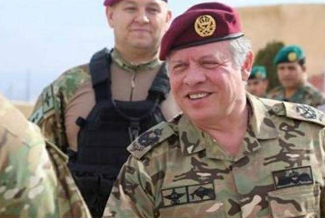 رئيس ملتقى متقاعدي العسكريين جنوب  شرق عمان يُهنئ الملك بالعيد  التاسع والخمسون لميلاده