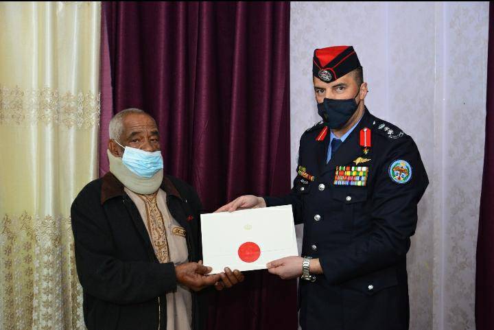 تكريم ملكي للجيش الأبيض... صور