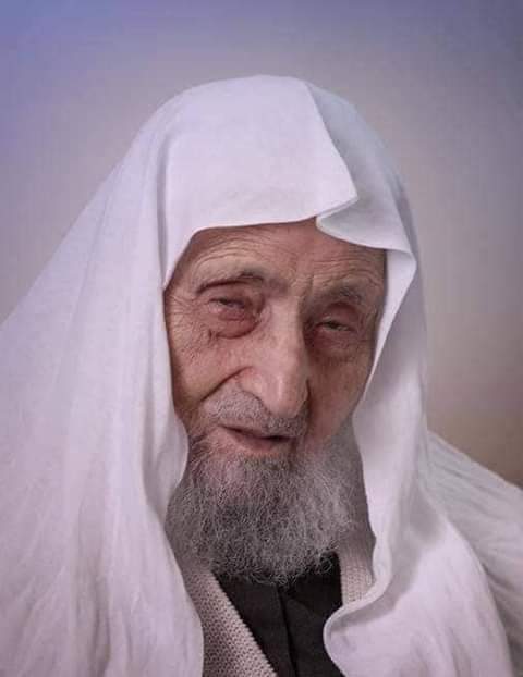 وفاة أحد كبار قراء دمشق الملقب ابي الحسن الكردي بعد عمر حافل بالعطاء