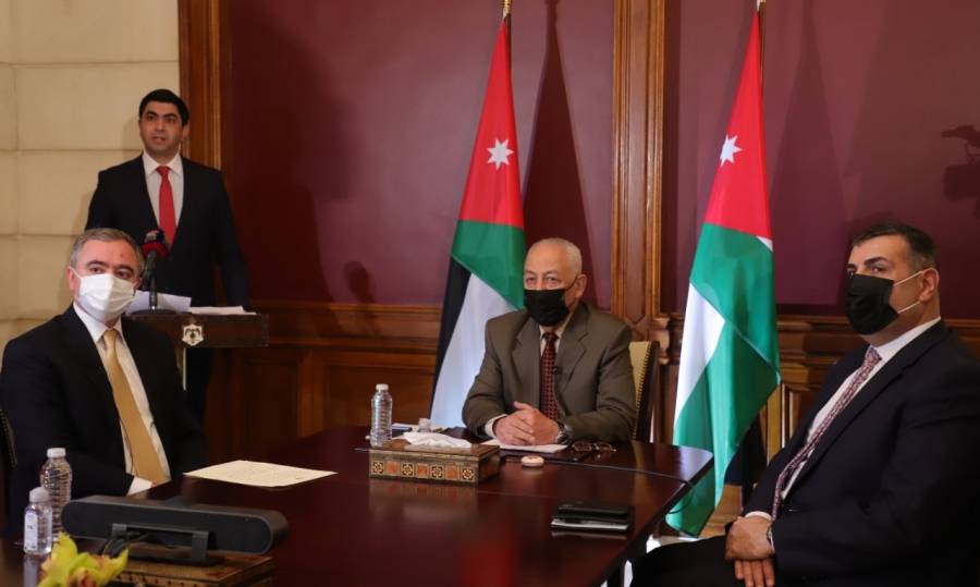 بتوجيهات ملكية العيسوي يسلم الدعم الملكي لمراكز وجمعيات رعاية أيتام ومسنّين وذوي إعاقة