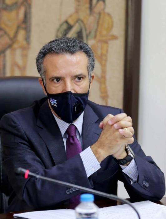 وزير السياحة يلتقي أعضاء اللجنة المؤقتة لادارة جمعية المطاعم السياحية