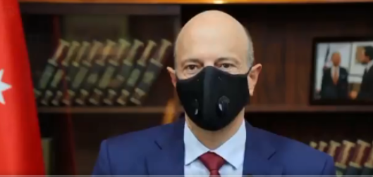 بالفيديو .. شاهدوا أول ظهور لرئيس الوزراء عمر الرزاز بعد مغادرته الحكومة