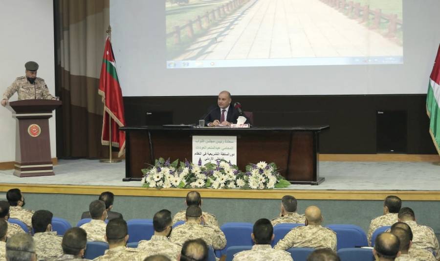 العودات يحاضر في كلية القيادة والأركان الملكية الأردنية،