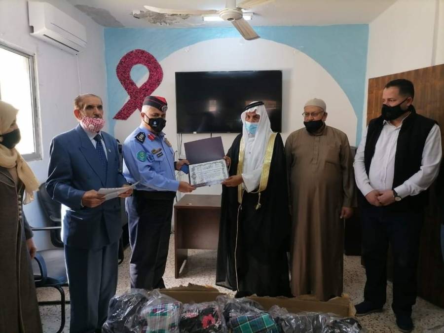 توزيع كسوة الشتاء على مرضى السرطان في العقبة بمناسبة عيد ميلاد القائد