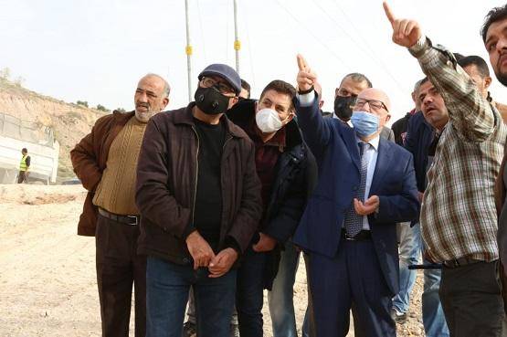 إيعاز بالعمل على مدار الساعة لإصلاح طريق جرش