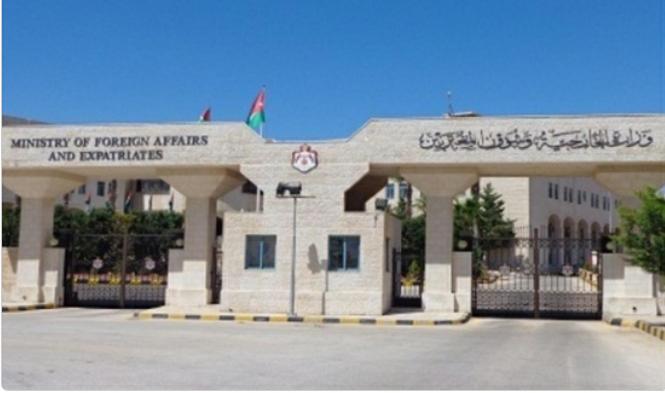 الخارجية تدين استهداف مركبة عسكرية للجيش التونسي