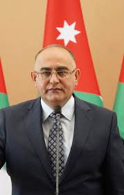 وزير الثقافة يطلق البرنامج الوطني للقراءة ويفتتح مكتبة الأسرة بالمفرق