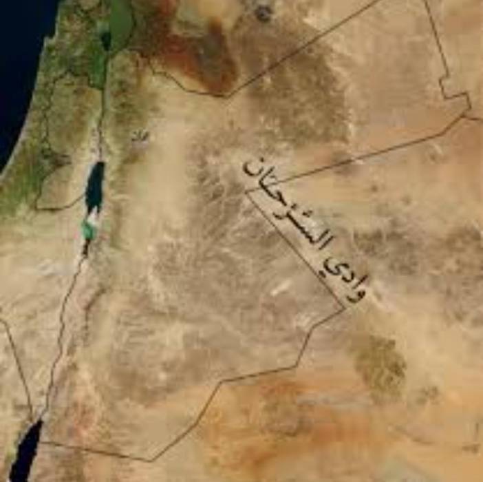 وزير المياه والري يوجه باجراء دراسة مستفيضة لانشاء حفائر وسدود صحراوية في حوض السرحان.