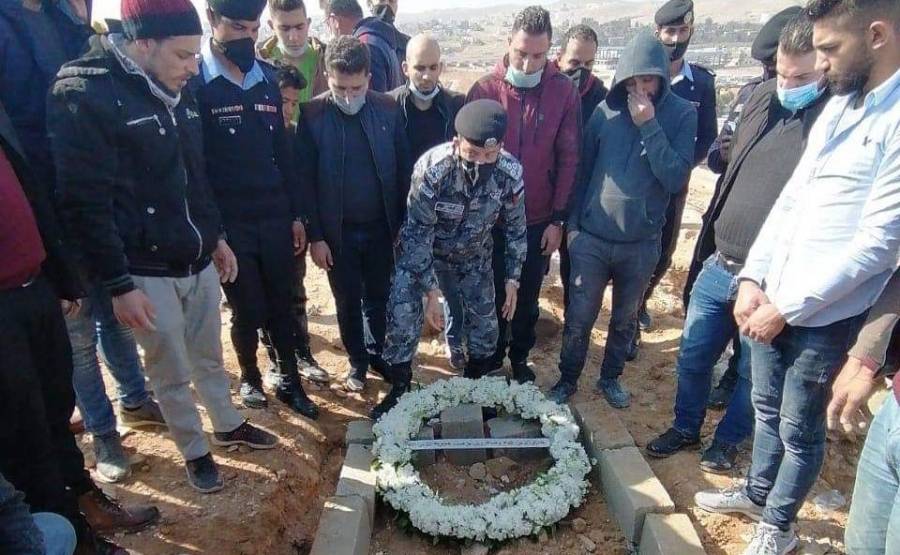 الامن العام يشيع جثمان الدركي راغب كمال ابو عبيدة