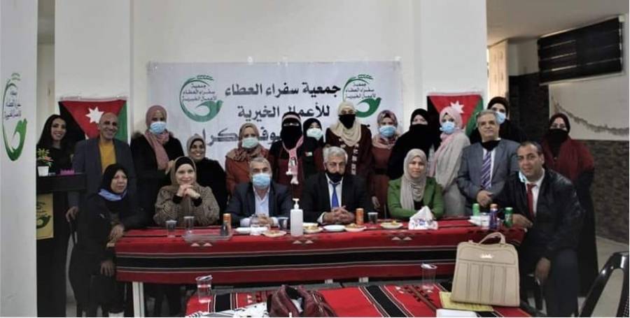 تخريج دورة الهدب في جمعية سفراء العطاء برعاية الشناق