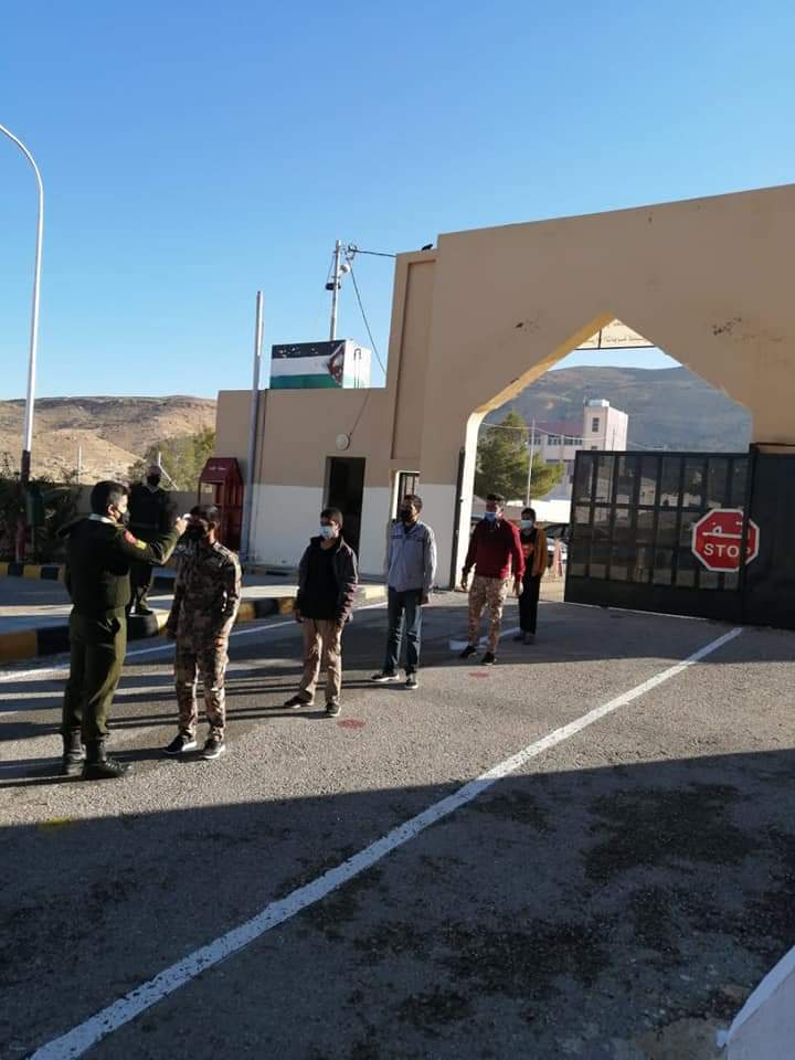 مدارس مديرية التربية والتعليم والثقافة العسكرية تفتح أبوابها تدريجياً لاستقبال طلبتها... صور