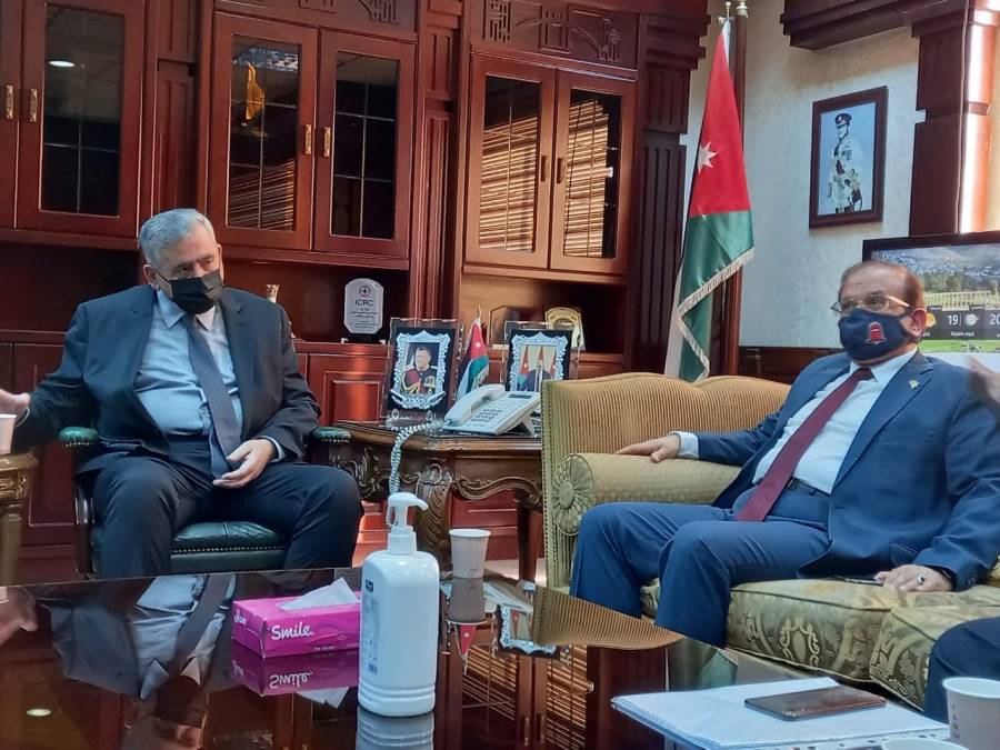 وزير الصحة يلتقي رئيس جامعة مؤتة.