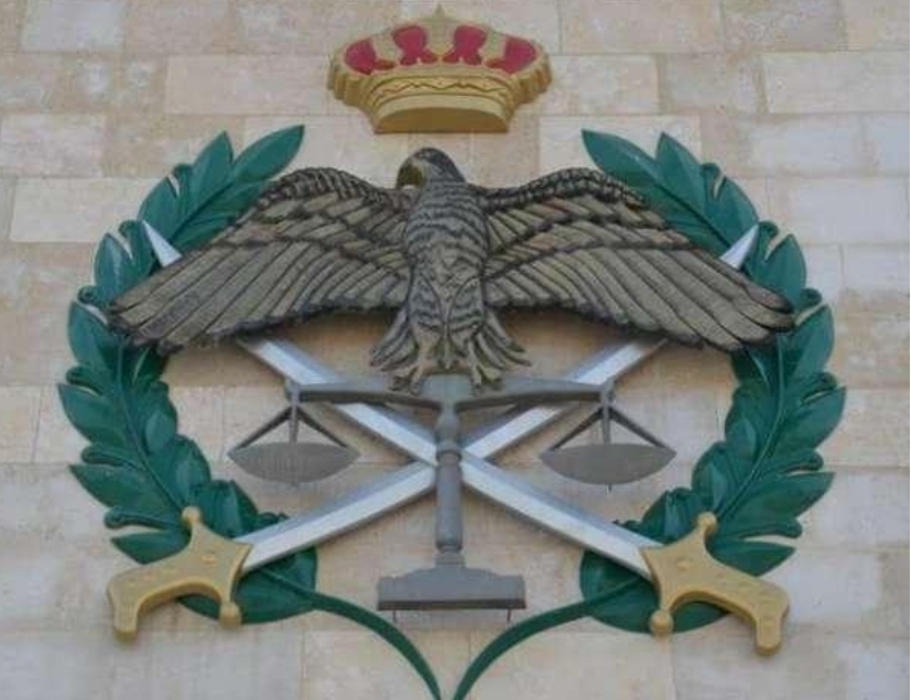 البحث الجنائي : القاء القبض على ثلاثة أشخاص حاولوا الاحتيال على أحد البنوك بمبلغ 26 مليون يورو