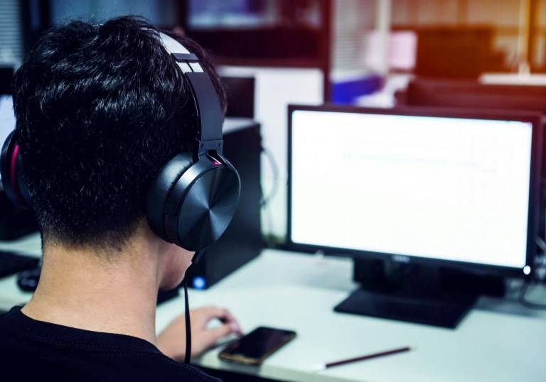 عاجل : هل يعيد الوضع الوبائي الجديد التعليم المدرسي إلى الإلكتروني؟