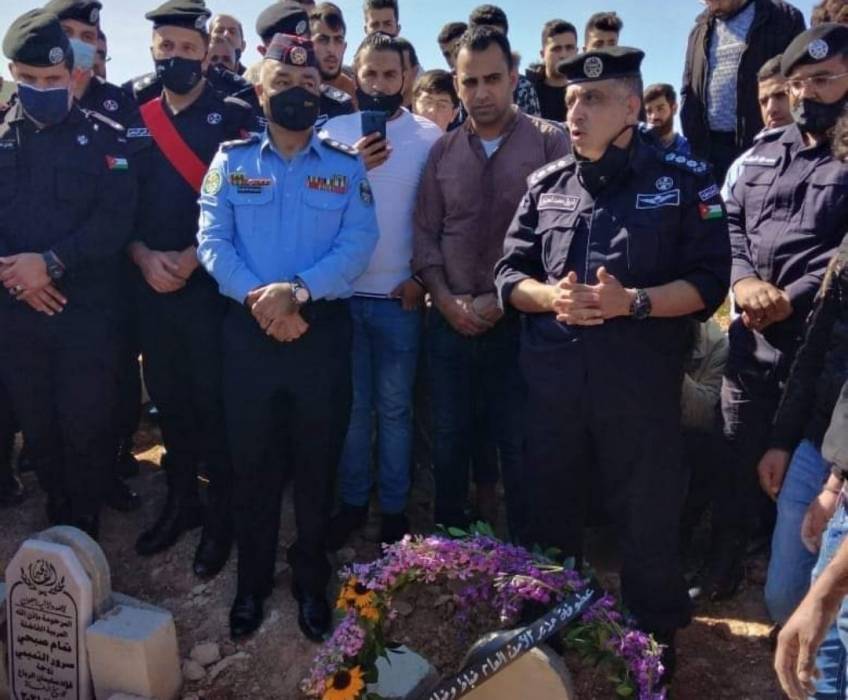الأمن العام وعشائر إربد تشيعان جثمان الملازم احمد الجوارنه