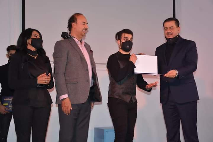 الدغمي يرعى عروض مسرحية هروب