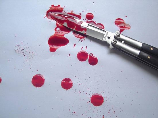 طعن حدث في الكرك