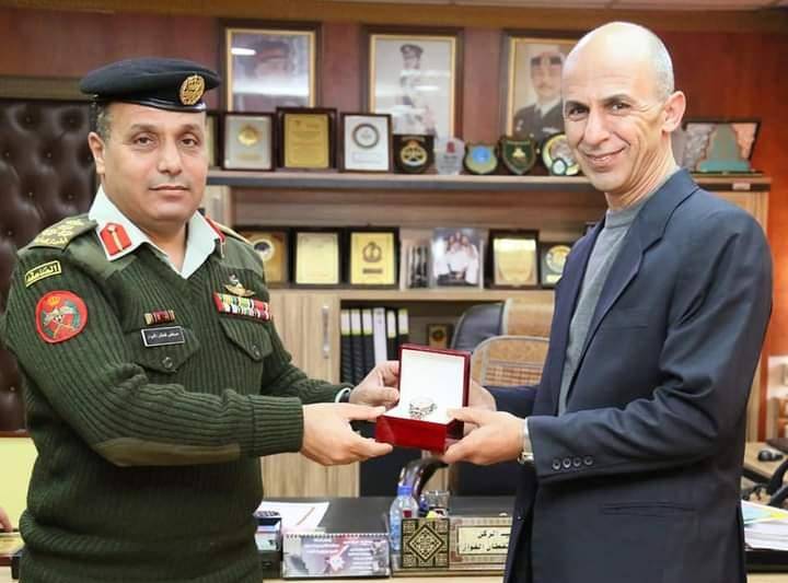 العميد الفواز يكرم عددًا من المتقاعدين... صور