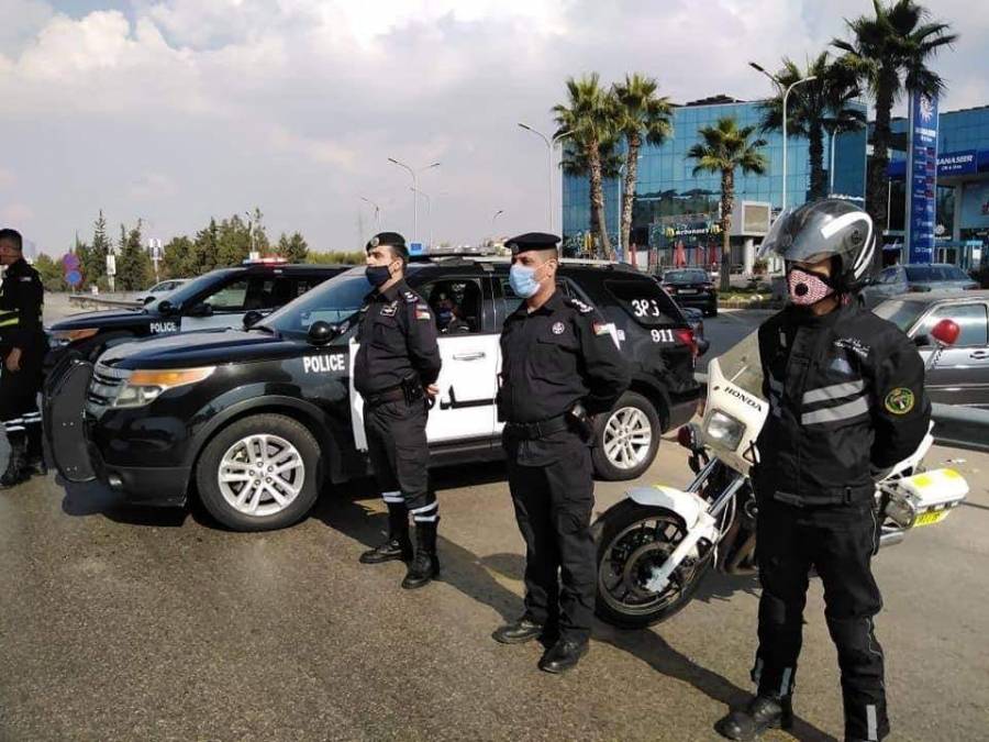 الأمن العام : إعادة الانتشار الأمني لإنفاذ أوامر الدفاع وتكثيف الرقابة الامنية