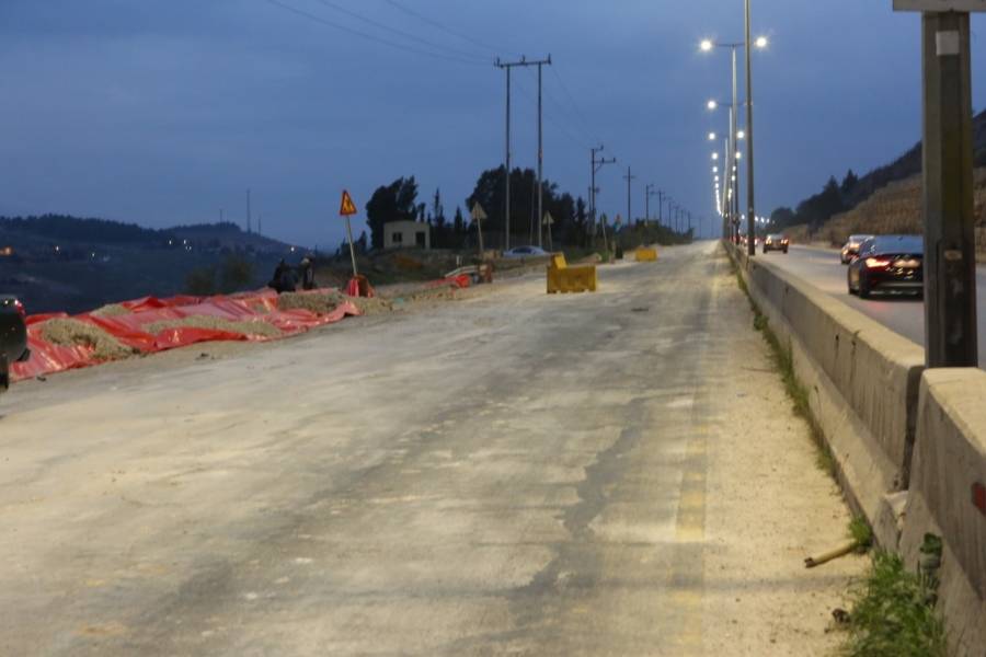 الاشغال: فتح طريق جرش بعد إنهاء الاعمال الاساسية في منطقة الانزلاق.