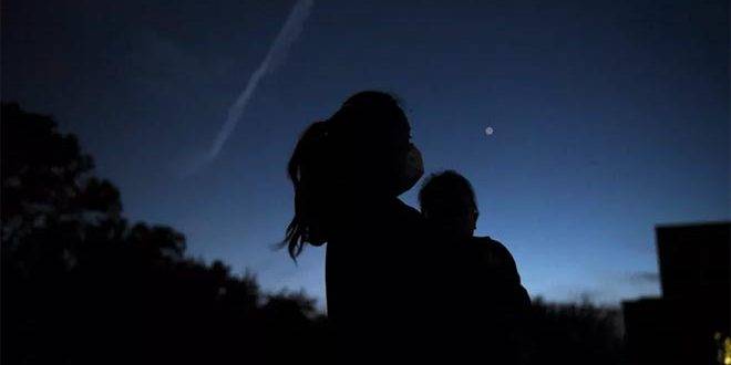 انقطاع الكهرباء عن مليوني شخص في تكساس بسبب هبوط الحرارة