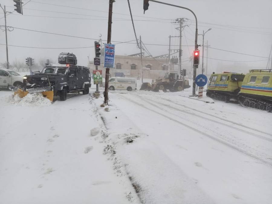 الامن العام : الدفاع المدني يجلي مجموعة من العاملين في احد المصانع في  عجلون