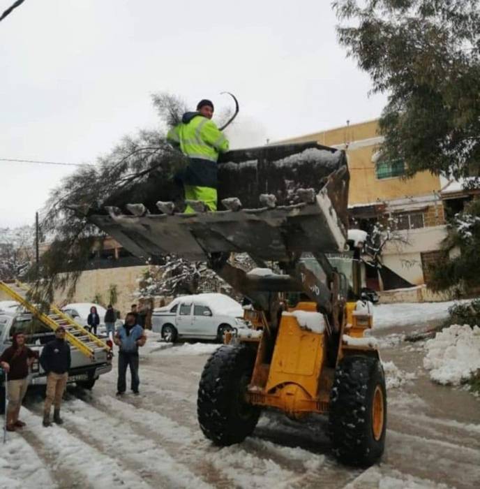 إعادة التيار الكهربائي لبلدة قفقفا  بمحافظة جرش... صور
