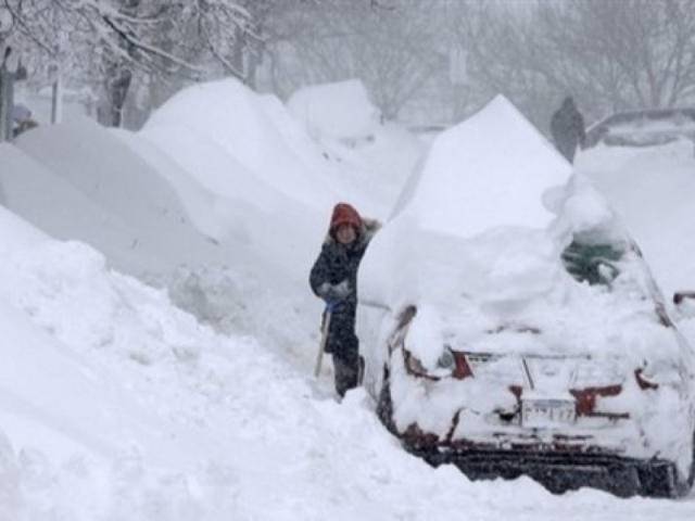 إيواء 108 أشخاص علقوا خلال العاصفة الثلجية