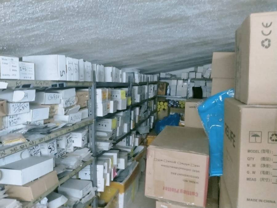 الجمارك تحبط تهريب بضائع مختلفة